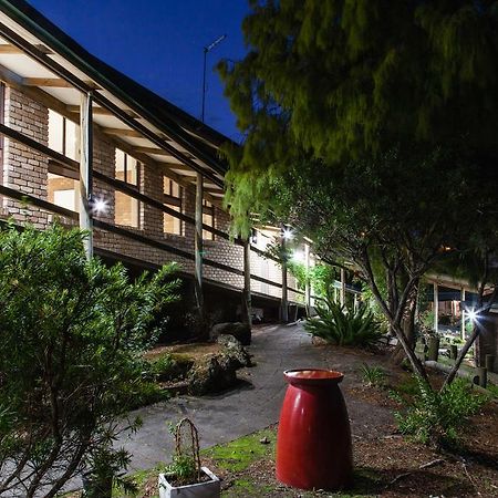 Farnham Court Motel And Restaurant Morwell Eksteriør billede