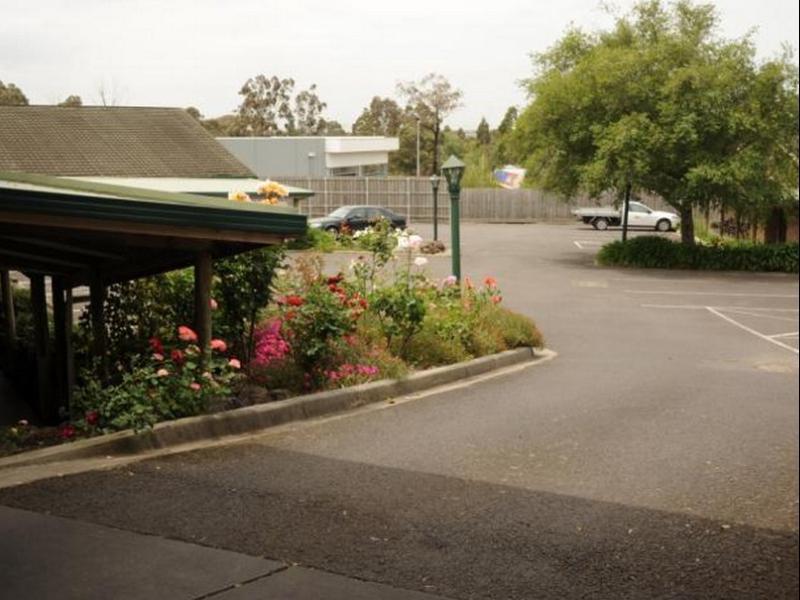 Farnham Court Motel And Restaurant Morwell Eksteriør billede