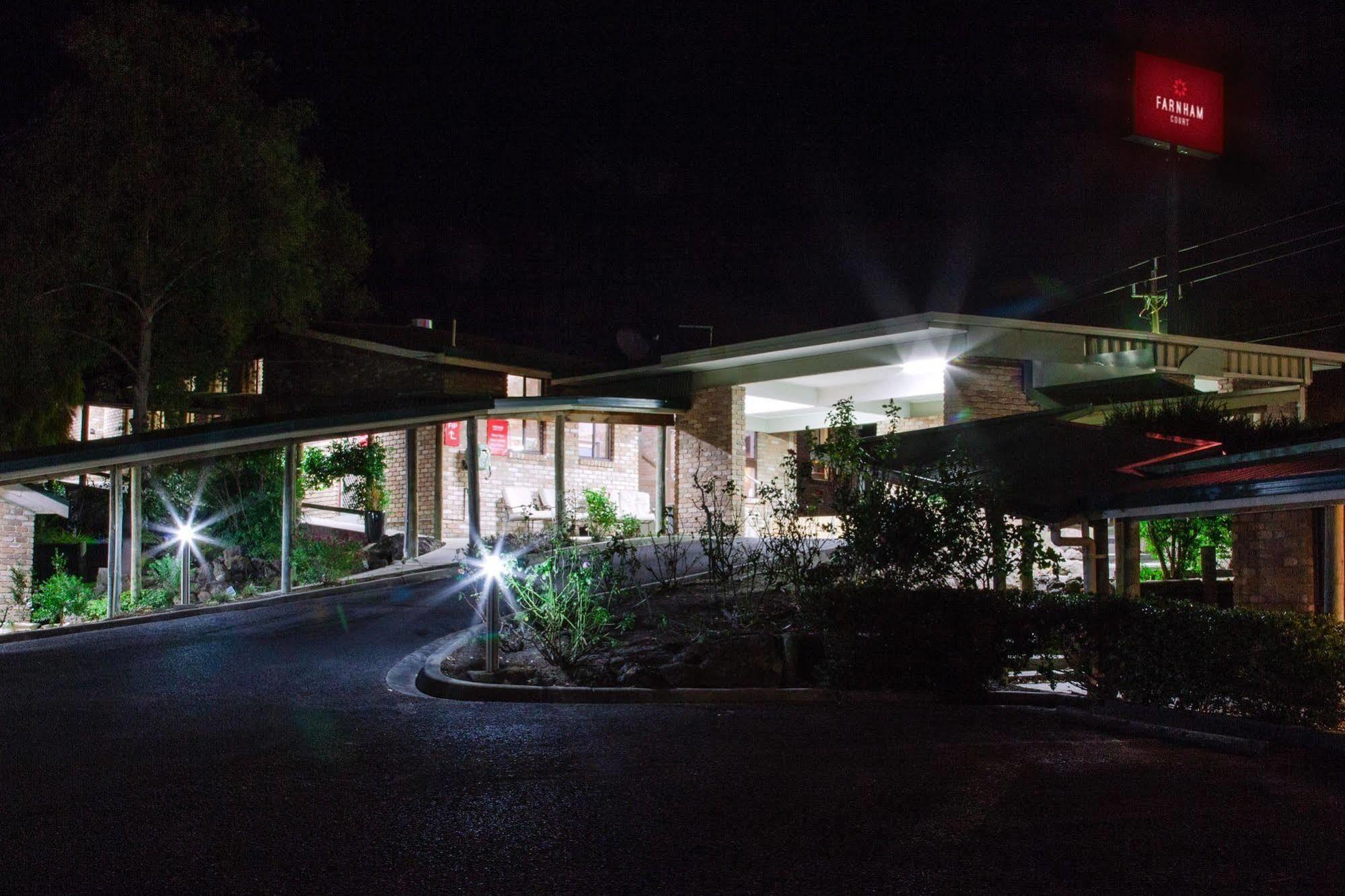 Farnham Court Motel And Restaurant Morwell Eksteriør billede