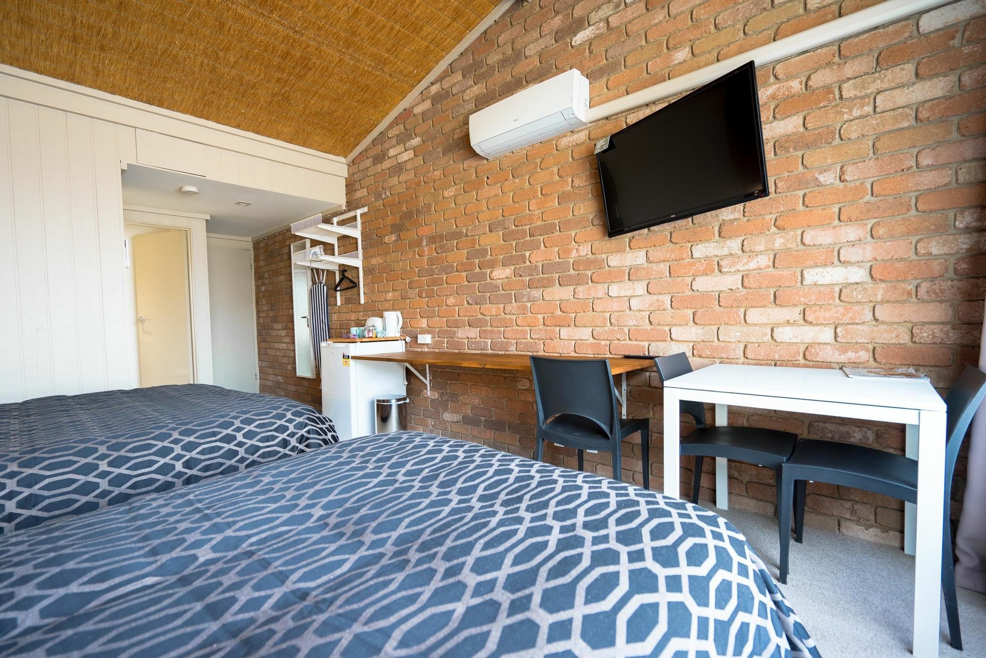 Farnham Court Motel And Restaurant Morwell Eksteriør billede